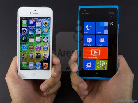 Apple iPhone 5C vs Nokia Lumia 900 Karşılaştırma 